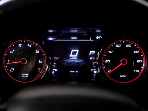 Used 2018 Dodge Charger SXT w/ Blacktop Package image 16