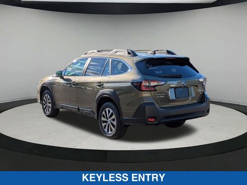 Certified 2025 Subaru Outback Premium image 6