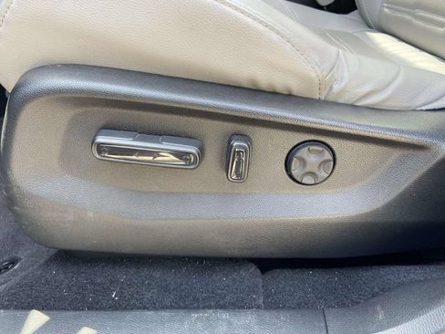 Used 2019 Honda CR-V EX-L image 18
