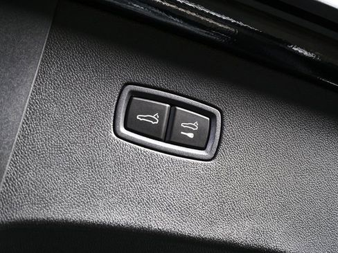 Used 2026 Porsche Cayenne Coupe AWD/4WD image 33