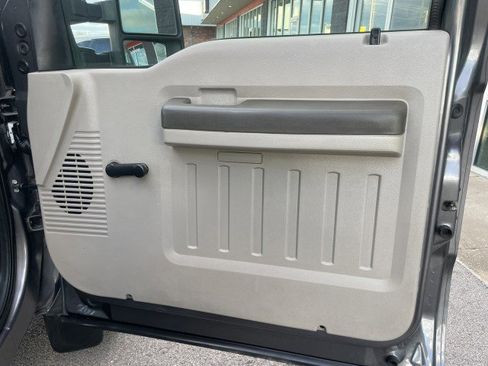 Used 2008 Ford F550 4x4 Crew Cab Super Duty image 25