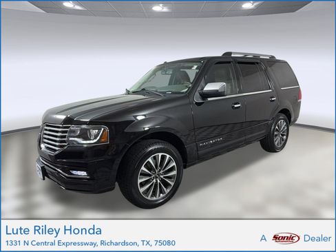 Used 2016 Lincoln Navigator Select RWD image 1