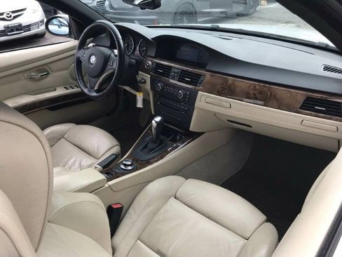 Used 2008 BMW 335i Convertible image 12