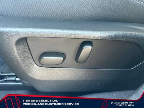 Used 2023 Buick Envision Avenir FWD image 16