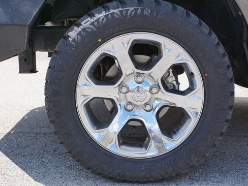 Used 2014 RAM 1500 Laramie w/ Convenience Group AWD/4WD image 10