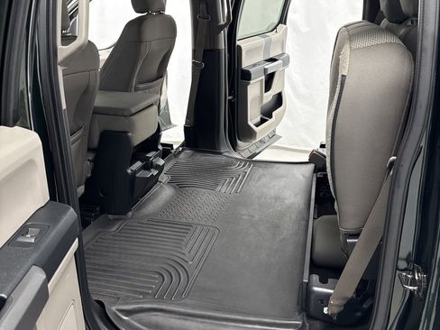 Used 2015 Ford F150 XLT w/ Equipment Group 302A Luxury image 40