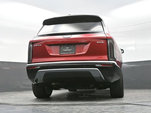 New 2026 Cadillac Vistiq Luxury w/ LPO, Floor Liner Package image 22