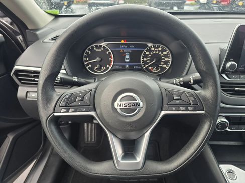 Used 2022 Nissan Altima 2.5 SV image 53