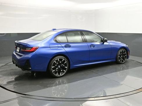 New 2025 BMW 330i Sedan w/ M Sport Package image 15