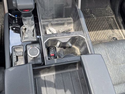 Used 2024 Toyota Tundra Limited w/ TRD Off-Road Package AWD/4WD image 11