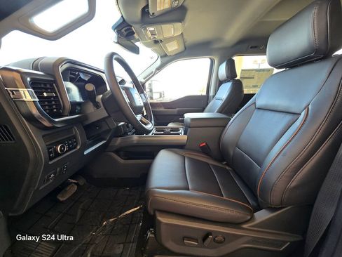New 2026 Ford F250 Lariat w/ FX4 Off-Road Package AWD/4WD image 12