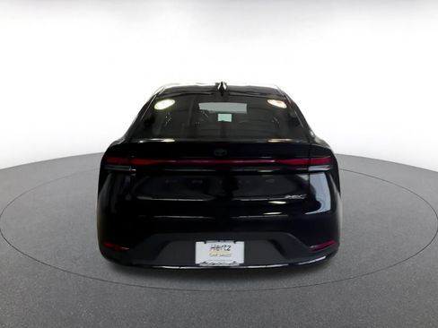 Used 2025 Toyota Prius LE image 12