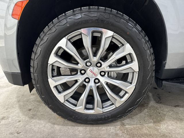 Used 2023 GMC Yukon XL Denali AWD/4WD image 33