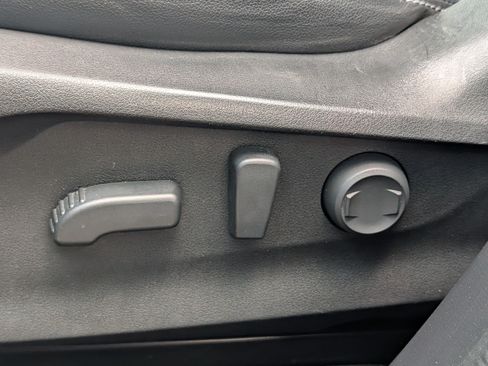 Used 2019 Subaru Forester Limited AWD/4WD image 20