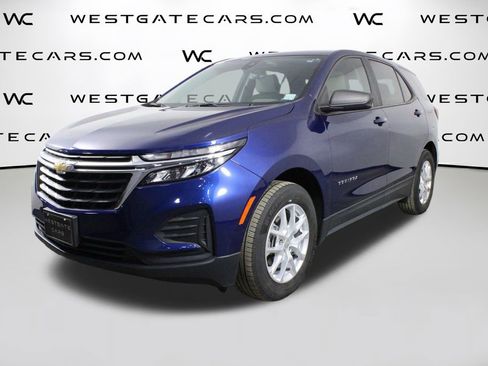 Used 2022 Chevrolet Equinox LS w/ LS Convenience Package image 1