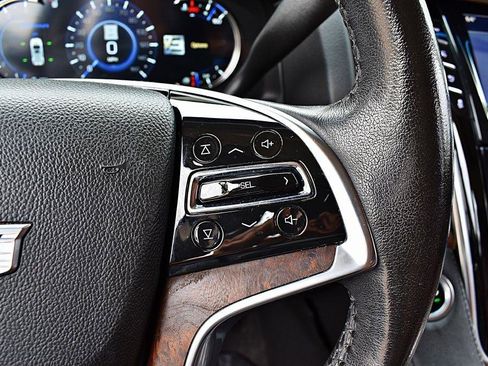 Used 2020 Cadillac Escalade Luxury RWD image 43