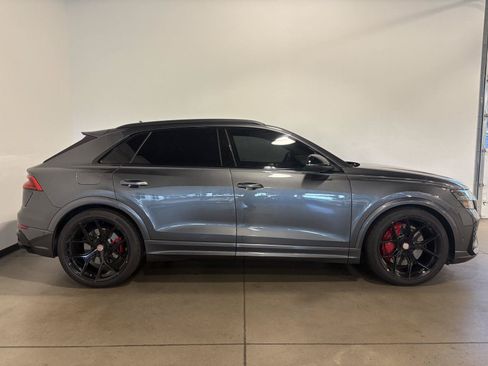 Used 2022 Audi RS Q8 AWD/4WD image 2