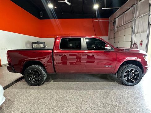 Used 2022 RAM 1500 Big Horn AWD/4WD image 2