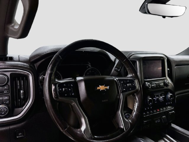 Used 2019 Chevrolet Silverado 1500 LTZ AWD/4WD image 8