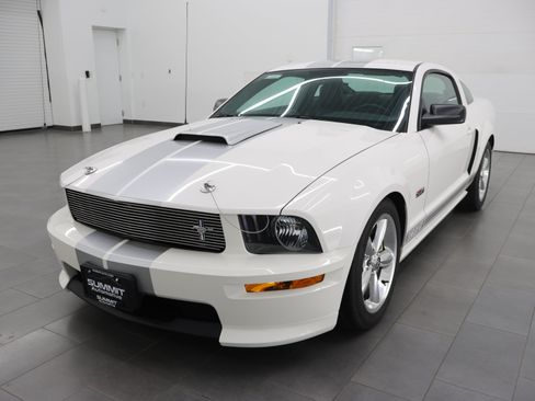 Used 2007 Ford Mustang GT Premium RWD image 7