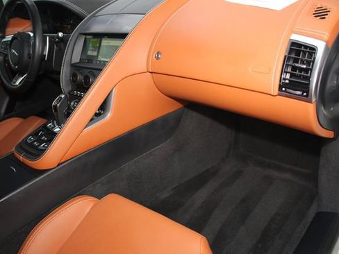 Used 2023 Jaguar F-TYPE R image 20