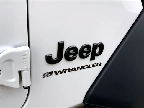 Used 2023 Jeep Wrangler Sport image 26