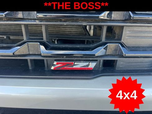 Used 2023 Chevrolet Silverado 1500 LT Trail Boss w/ LT Trail Boss Premium Package image 36