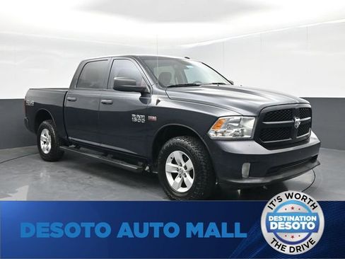 Used 2018 RAM 1500 Express AWD/4WD image 1