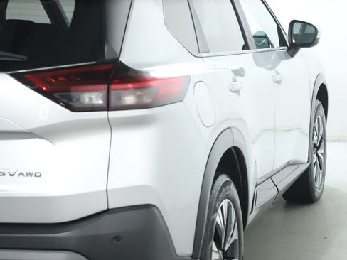 Used 2023 Nissan Rogue SV AWD/4WD image 45