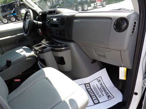 Used 2024 Ford E-350 and Econoline 350 Super Duty w/ Driver's Safety Package RWD image 24