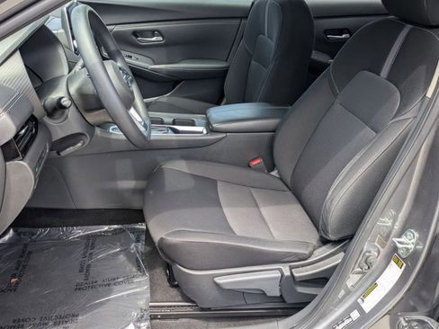 Certified 2023 Nissan Sentra SV FWD image 15