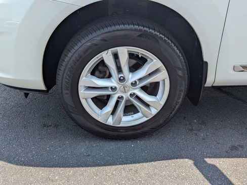 Used 2012 Nissan Rogue SV AWD/4WD image 24