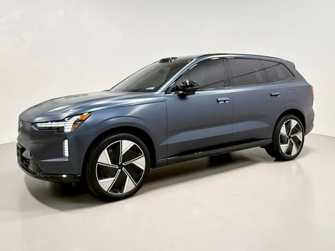 Used 2025 Volvo EX90 Ultra AWD/4WD image 13