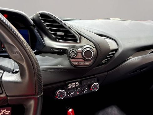 Used 2018 Ferrari 488 Spider RWD image 10