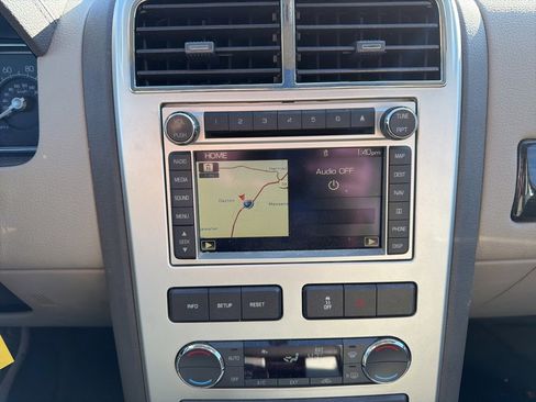 Used 2009 Lincoln MKX Base image 35
