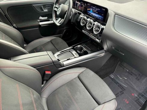 Used 2025 Mercedes-Benz GLA 250 4MATIC image 20