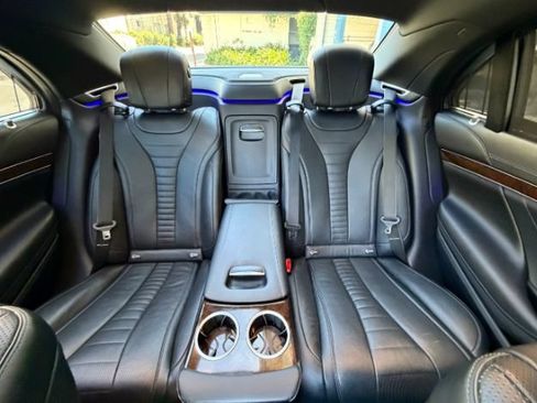 Used 2018 Mercedes-Benz S 560 4MATIC Sedan image 19
