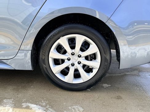 Used 2023 Toyota Corolla LE image 7
