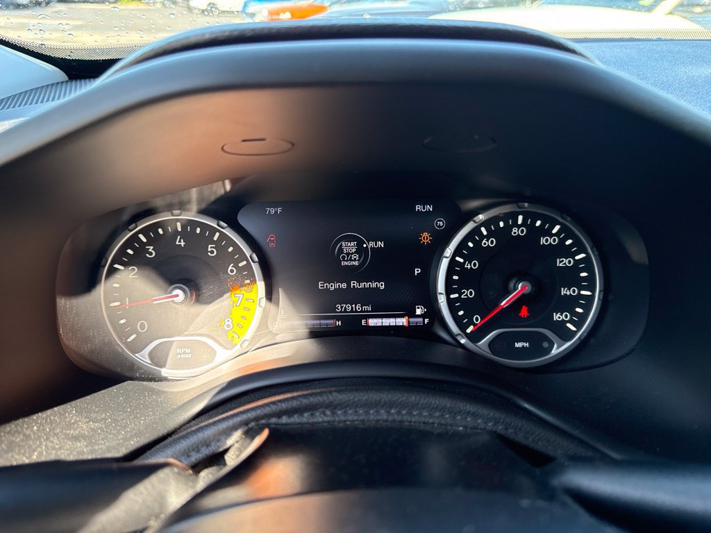 Used 2017 Jeep Renegade Altitude AWD/4WD image 25