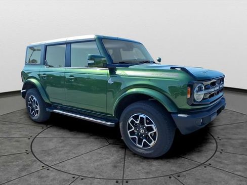 Used 2023 Ford Bronco Outer Banks AWD/4WD image 4