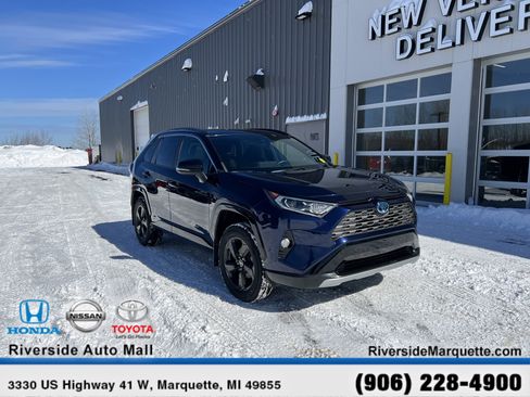 Used 2021 Toyota RAV4 XSE image 1