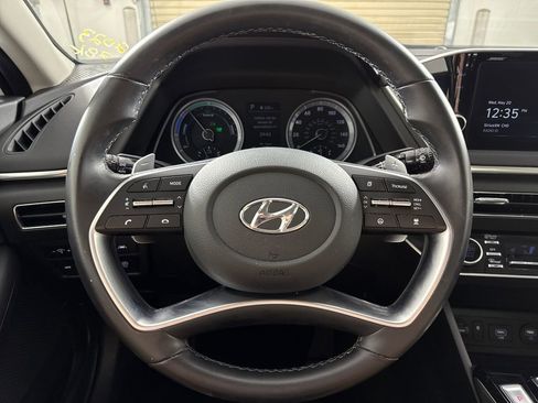Certified 2023 Hyundai Sonata SEL w/ Cargo Package FWD image 16