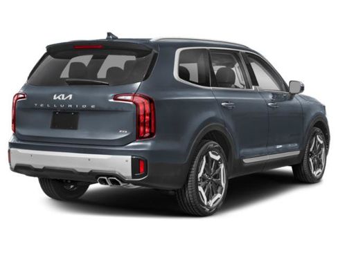 Used 2025 Kia Telluride S FWD image 3