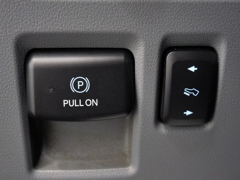 Used 2021 Ford F150 Lariat w/ Equipment Group 502A High AWD/4WD image 27