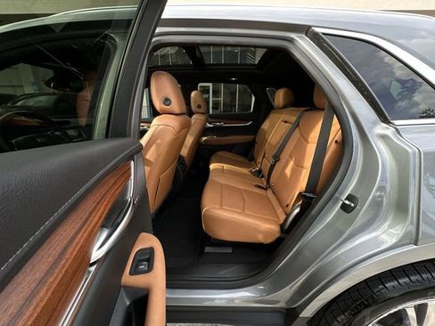 Certified 2023 Cadillac XT5 Premium Luxury image 31