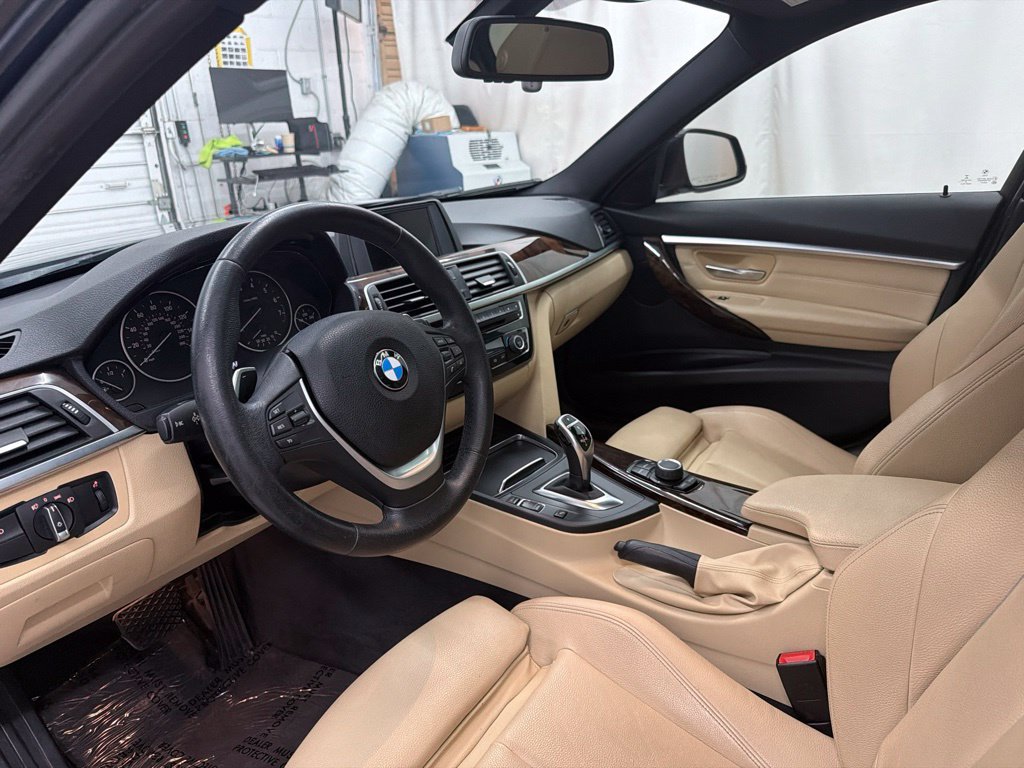 Used 2017 BMW 330i Sedan RWD image 15