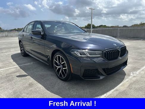 Used 2023 BMW 530e 530e iPerformance w/ M Sport Package image 19