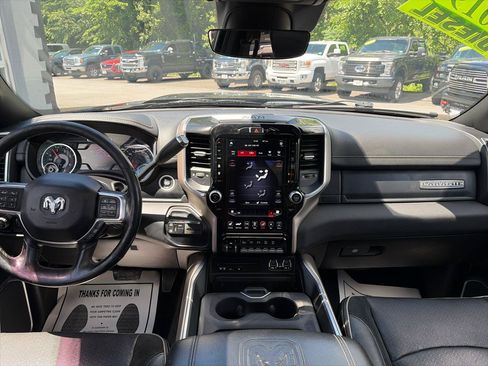 Used 2019 RAM 2500 Laramie AWD/4WD image 12