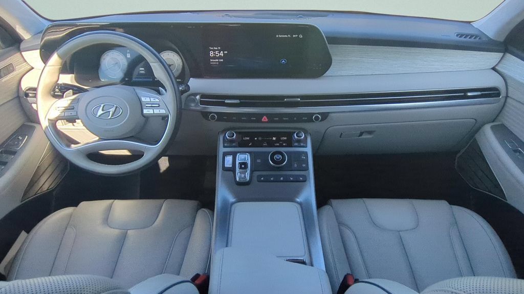 Certified 2024 Hyundai Palisade Calligraphy FWD image 11