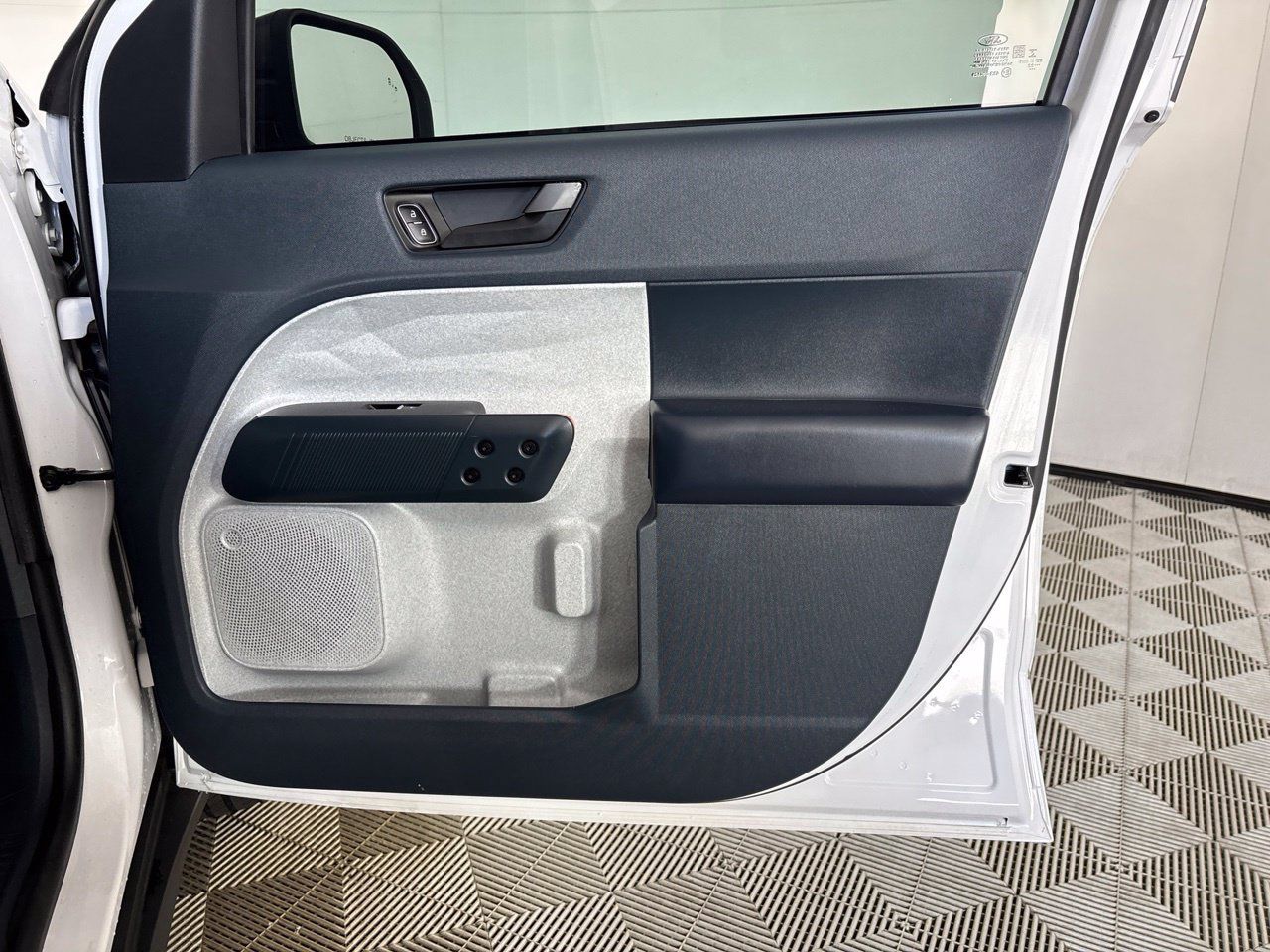 Used 2022 Ford Maverick XLT FWD image 30